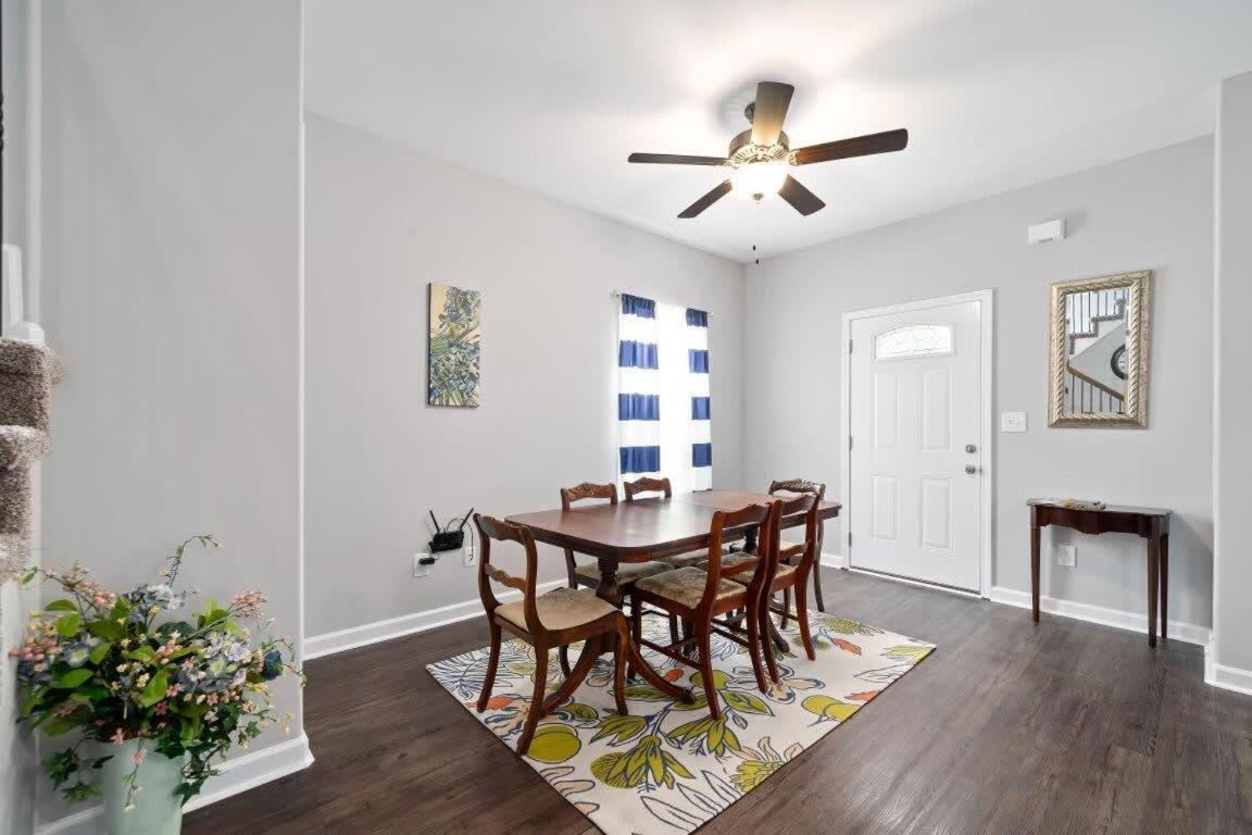 The Navy Nestler Bright & Stylish Near Downtown Villa Clarksville Exterior photo